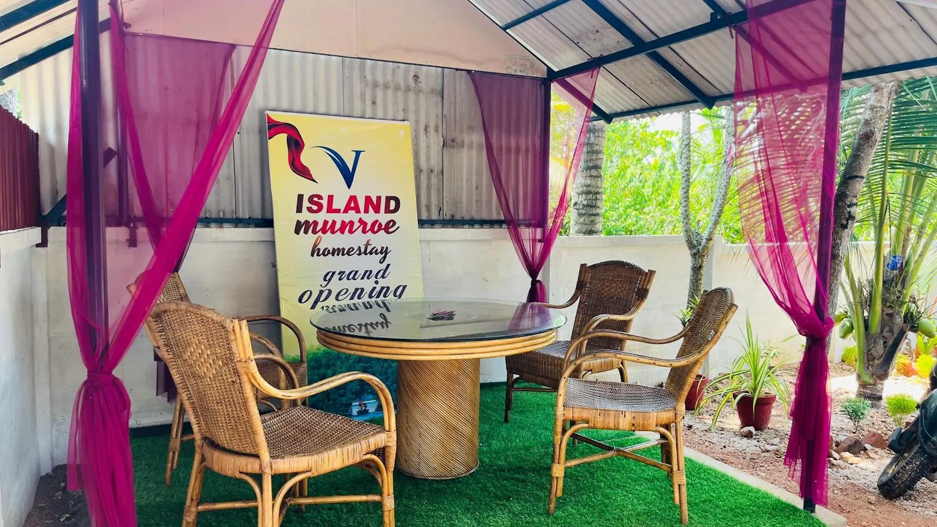 Hotel V Island Mundro Mundrothuruth Penzion